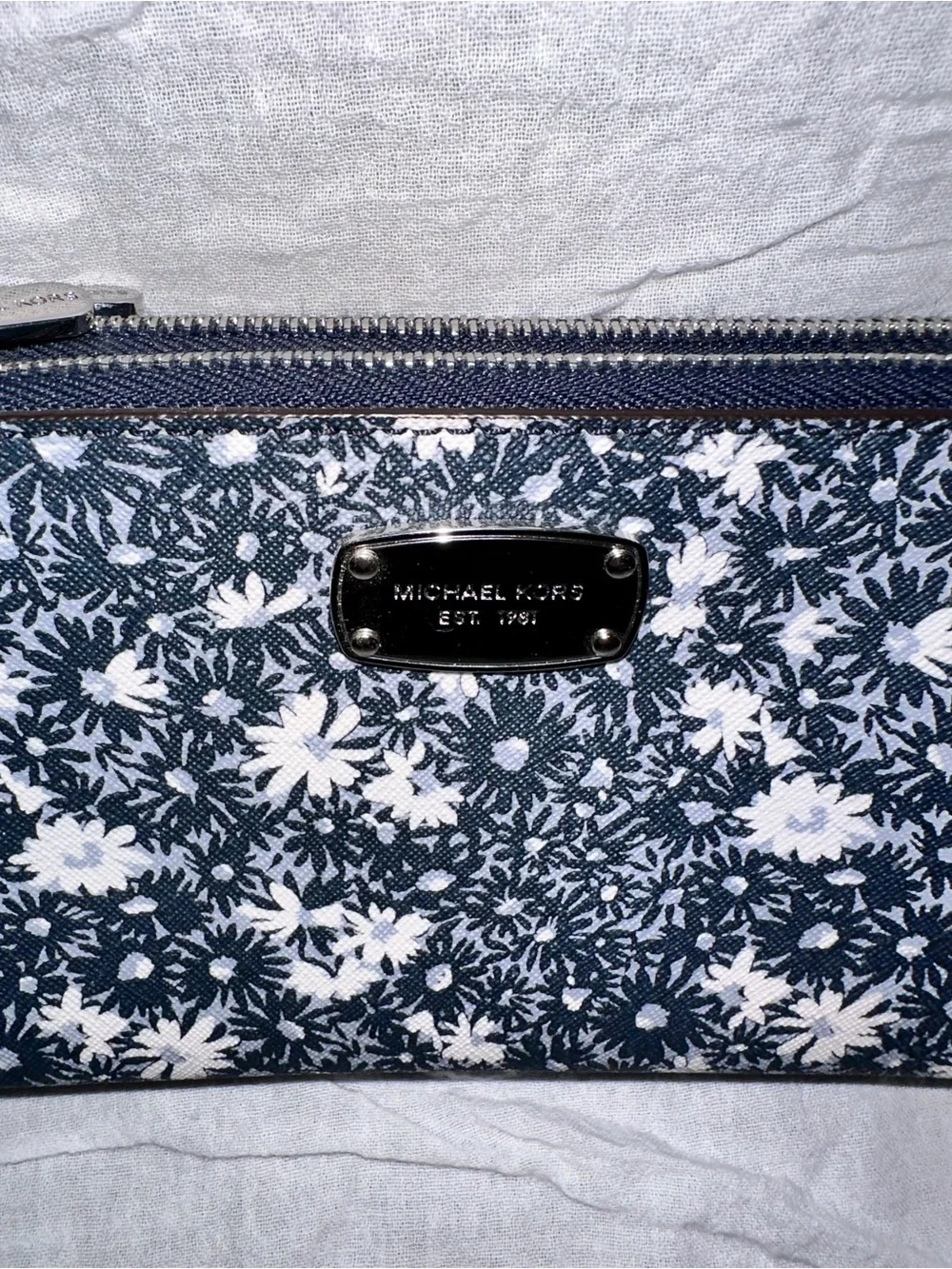 Michael Kors compact michael